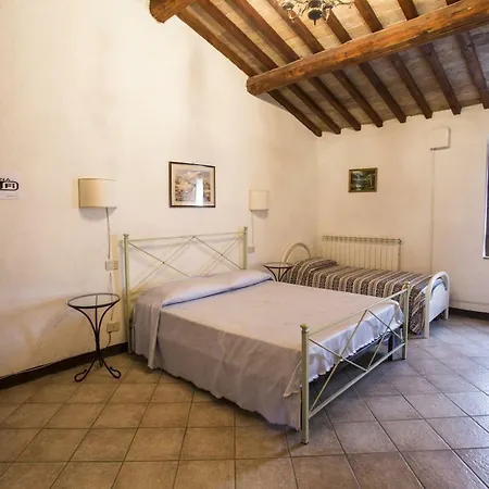 Agriturismo Oria Bianca Bauernhof